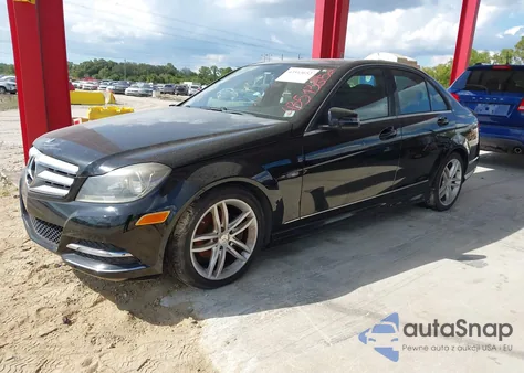 2012 Mercedes-Benz C 250 Sport из США, поврежденный, VIN WDDGF4HB4CA644468